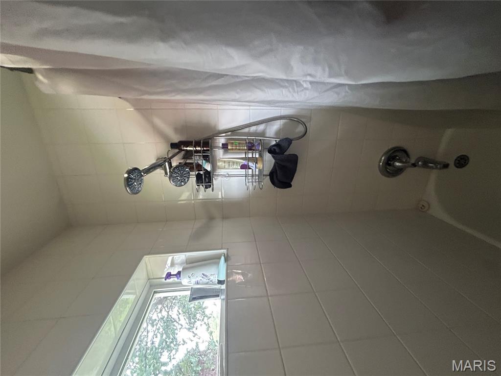 385 Kingston Drive St. Louis, MO 63125 - Photo 30 of 36