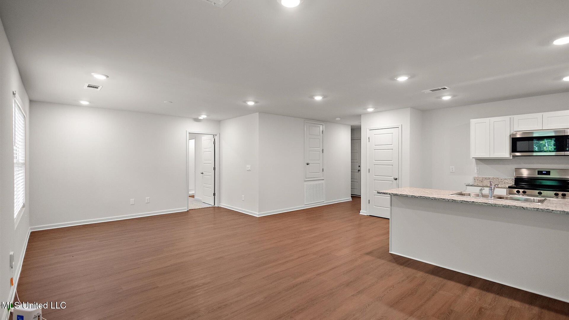 5007 Quail Ridge Drive Jackson, MS 39212 - Photo 8 of 30 08-HTP21812