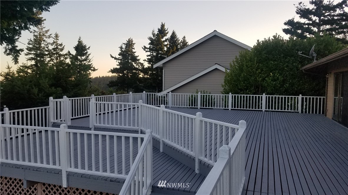 312 Viewcrest Road Bellingham, WA 98229 - Photo 14 of 21