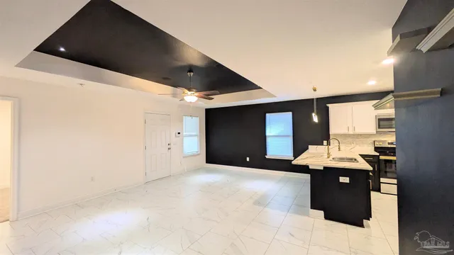 $1,900 | 151 Calvert Oaks Drive, Pensacola, FL 32514