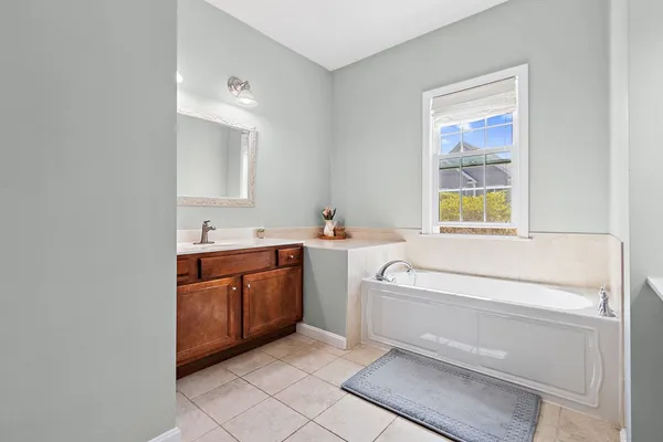 $619,000 | 62 Sunflower Drive, Unit 62, Raynham, MA 02767