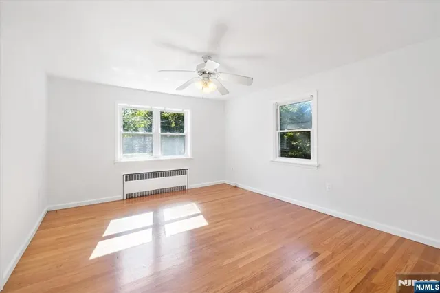 $5,000 | 947 East Glen Avenue, Ridgewood, NJ 07450