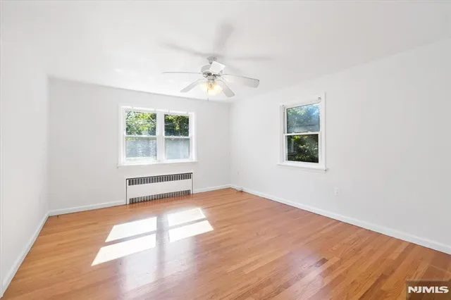 $5,000 | 947 East Glen Avenue, Ridgewood, NJ 07450