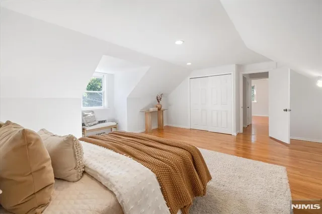 $5,000 | 947 East Glen Avenue, Ridgewood, NJ 07450