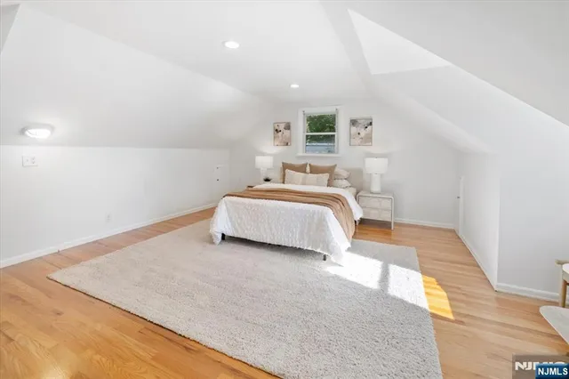 $5,000 | 947 East Glen Avenue, Ridgewood, NJ 07450