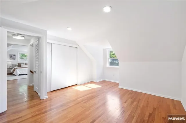 $5,000 | 947 East Glen Avenue, Ridgewood, NJ 07450