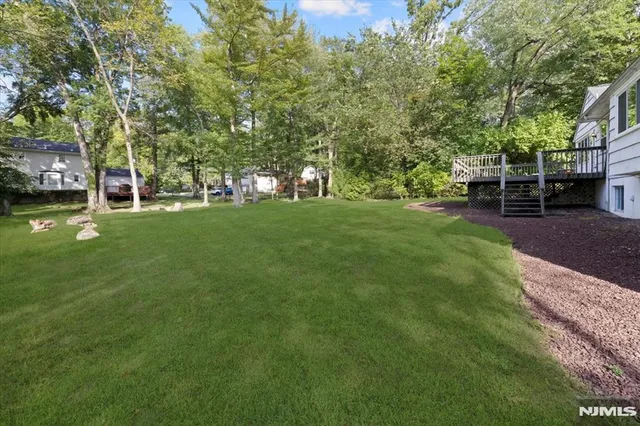 $5,000 | 947 East Glen Avenue, Ridgewood, NJ 07450