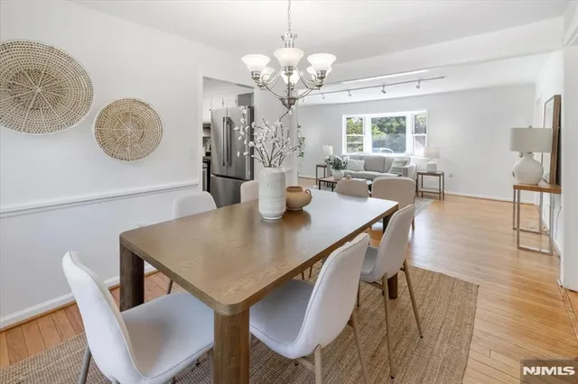 $5,000 | 947 East Glen Avenue, Ridgewood, NJ 07450