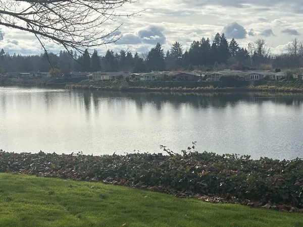 $725,500 | 2063 Lake Wind Drive, Eugene, OR 97408