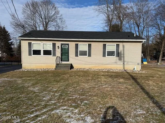 $349,900 | 12 Clover Avenue, East Greenbush, NY 12061