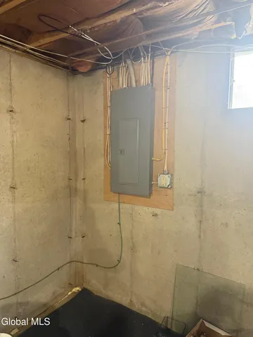 $349,900 | 12 Clover Avenue, East Greenbush, NY 12061