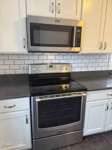 $349,900 | 12 Clover Avenue, East Greenbush, NY 12061