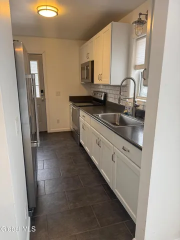 $349,900 | 12 Clover Avenue, East Greenbush, NY 12061