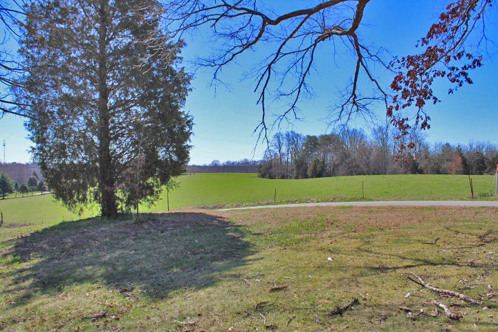 235 Stringer Road Somerset, KY 42503 - Photo 4 of 27 IMG_5790