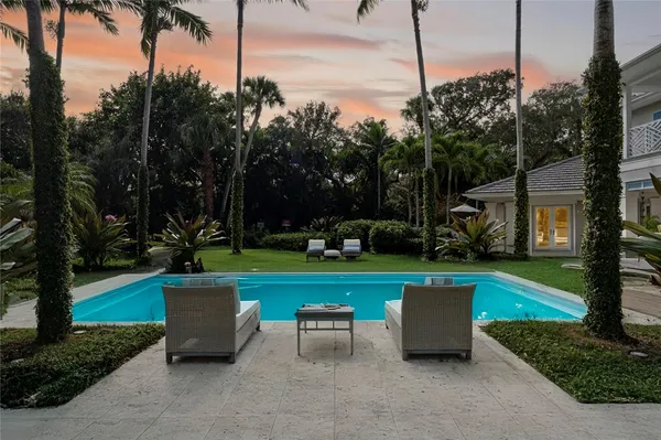 $7,800,000 | 2010 Club Drive, Vero Beach, FL 32963