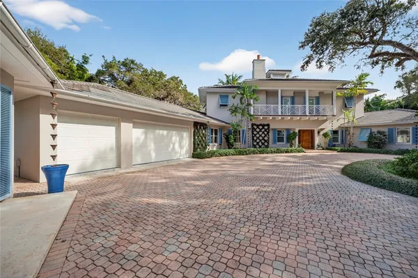 $7,800,000 | 2010 Club Drive, Vero Beach, FL 32963