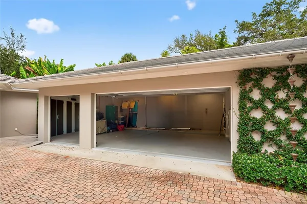 $7,800,000 | 2010 Club Drive, Vero Beach, FL 32963