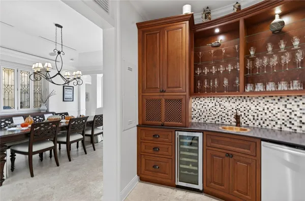 $7,800,000 | 2010 Club Drive, Vero Beach, FL 32963