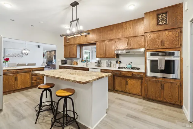 $2,999,999 | 9192 Boyce Road, Winters, CA 95694