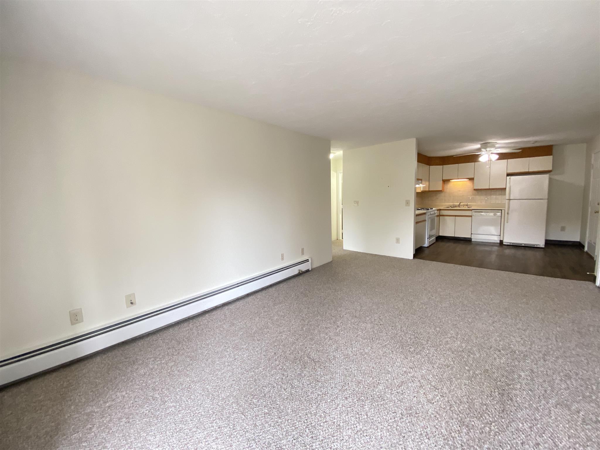 377 Huse Road, Unit 37 Manchester, NH 03103 - Photo 12 of 37