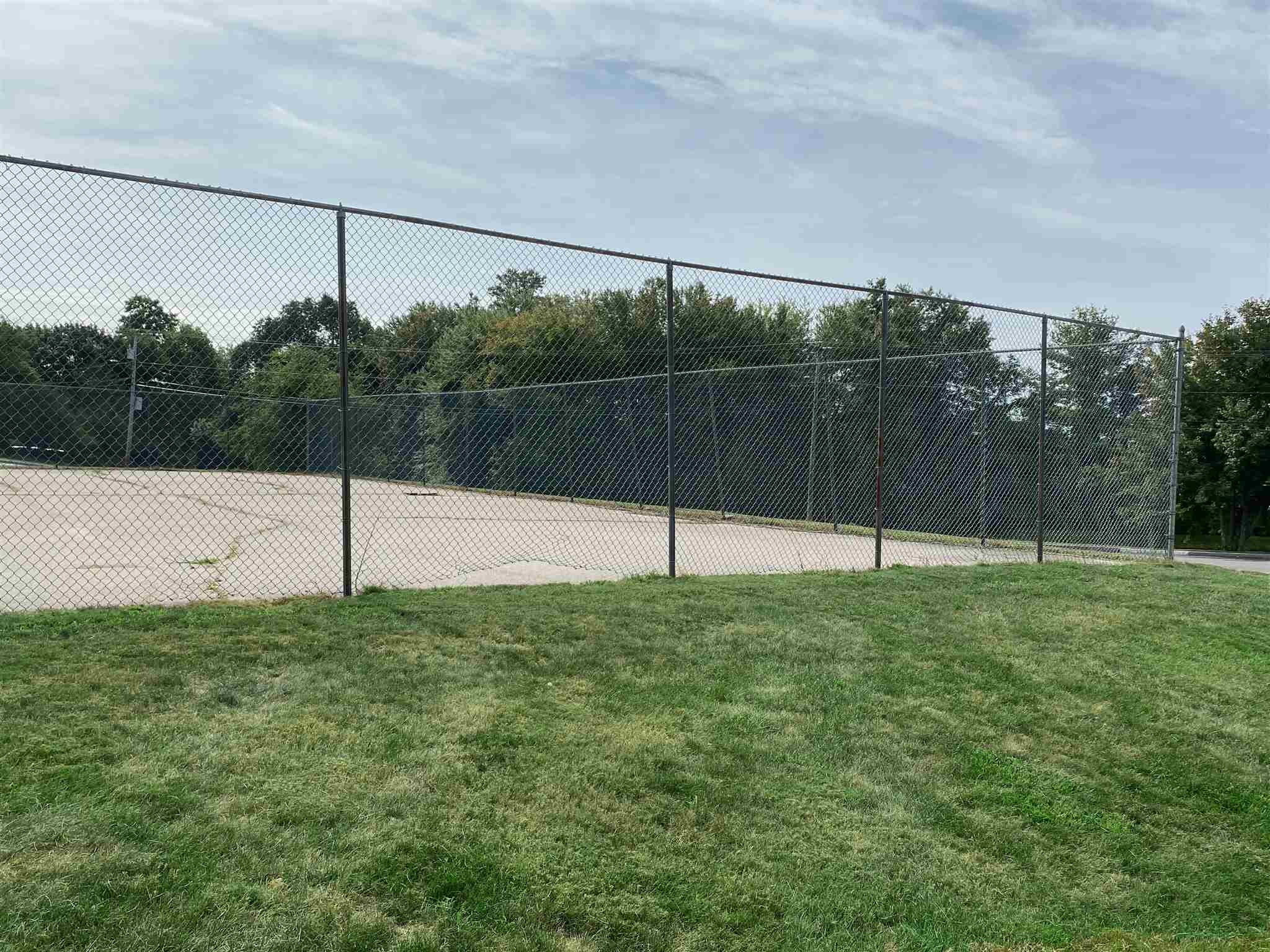 377 Huse Road, Unit 37 Manchester, NH 03103 - Photo 32 of 37