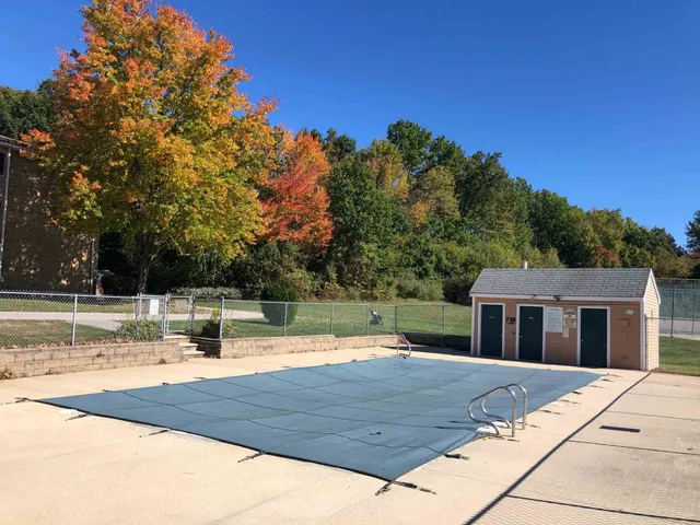 $1,899 | 377 Huse Road, Unit 37, Manchester, NH 03103