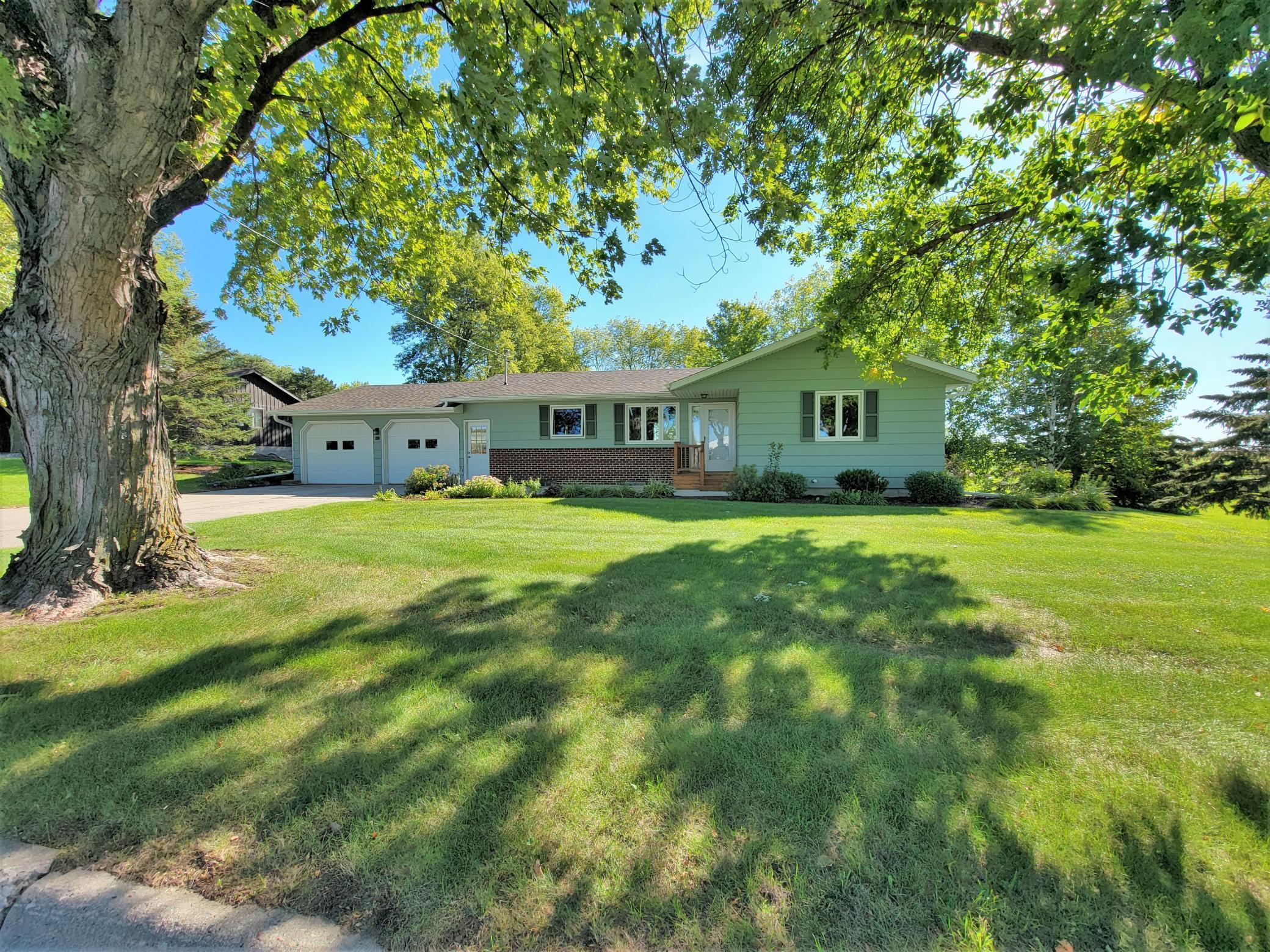 611 South 3rd Street Bird Island, MN 55310 - Photo 1 of 1 Gallery Image 1
