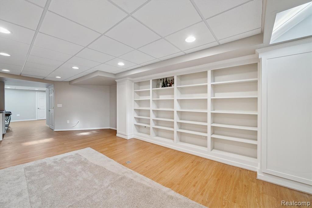 29691 Sierra Point Circle Farmington Hills, MI 48331 - Photo 35 of 41
