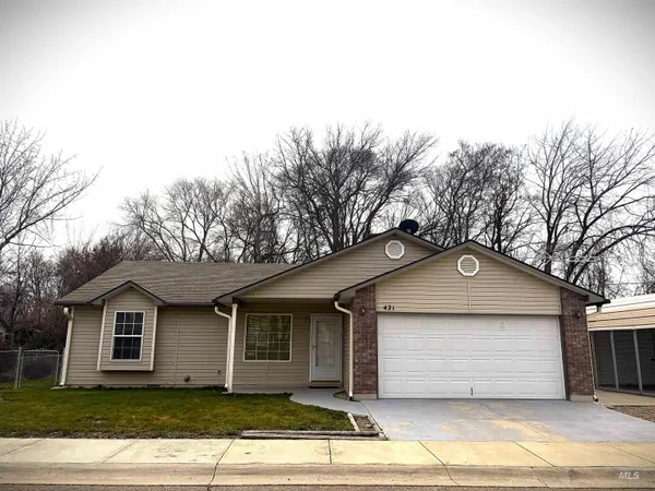 $475,000 | 421 West 6th Street, Emmett, ID 83617