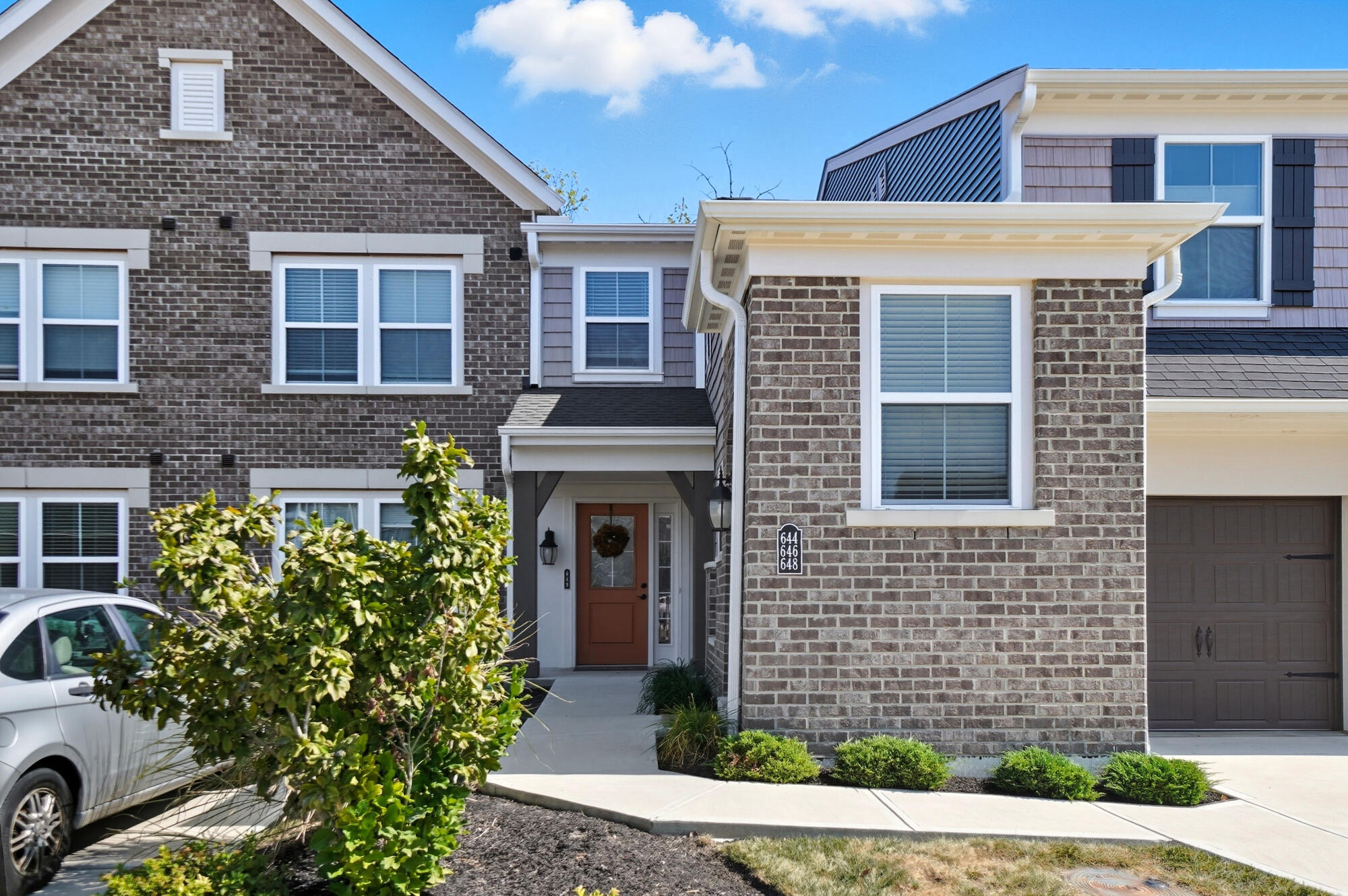 646 Daphne Way Fort Mitchell, KY 41017 - Photo 1 of 31