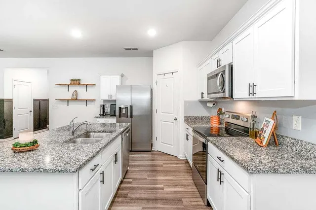 $359,900 | 1066 Feldman Chase, Loganville, GA 30052