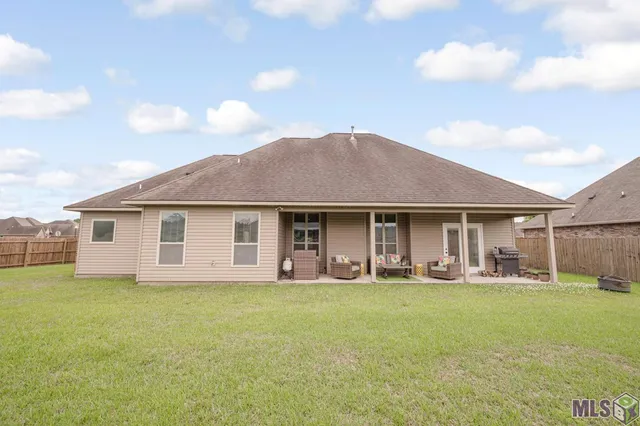 $306,500 | 20211 Long Lake Drive, Hammond, LA 70403