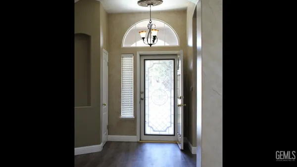$425,000 | Undisclosed Address, Bakersfield, CA 93313