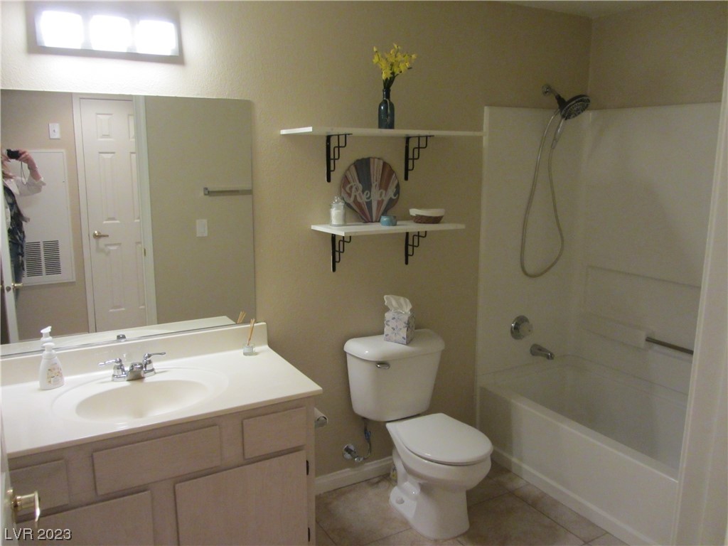 231 West Horizon Ridge Parkway, Unit 2116 Henderson, NV 89012 - Photo 16 of 39