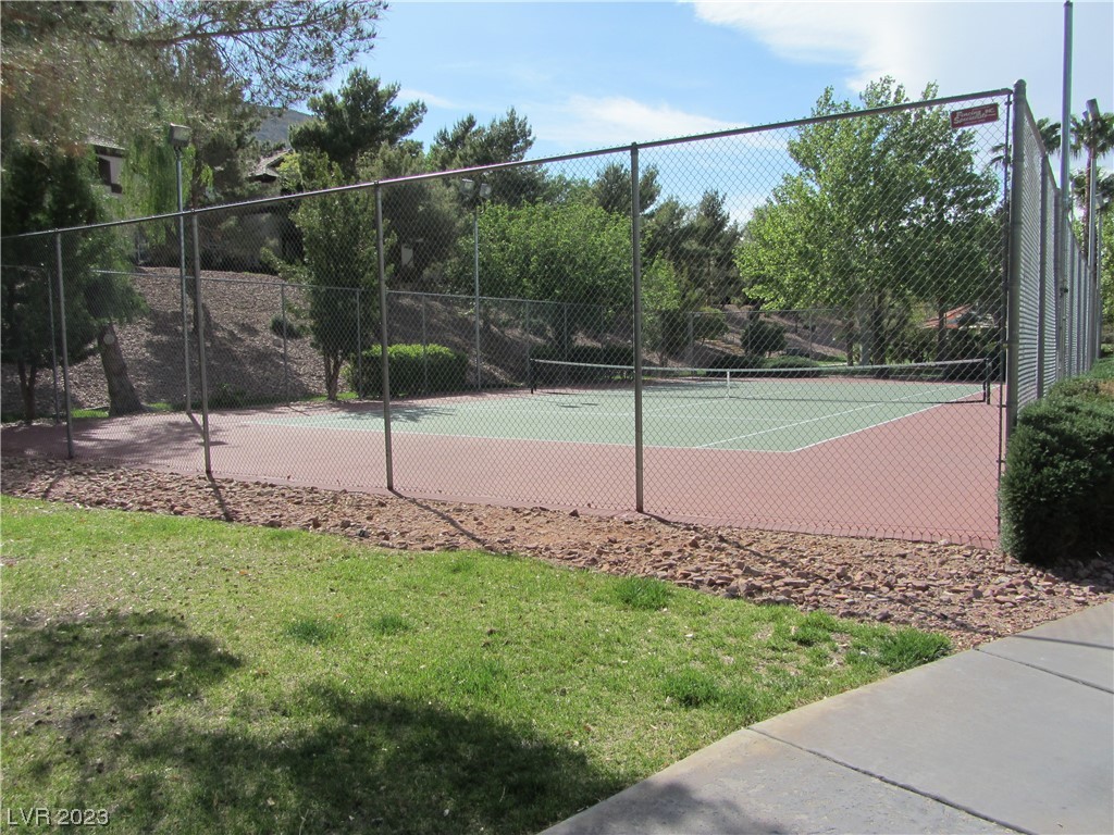 231 West Horizon Ridge Parkway, Unit 2116 Henderson, NV 89012 - Photo 32 of 39