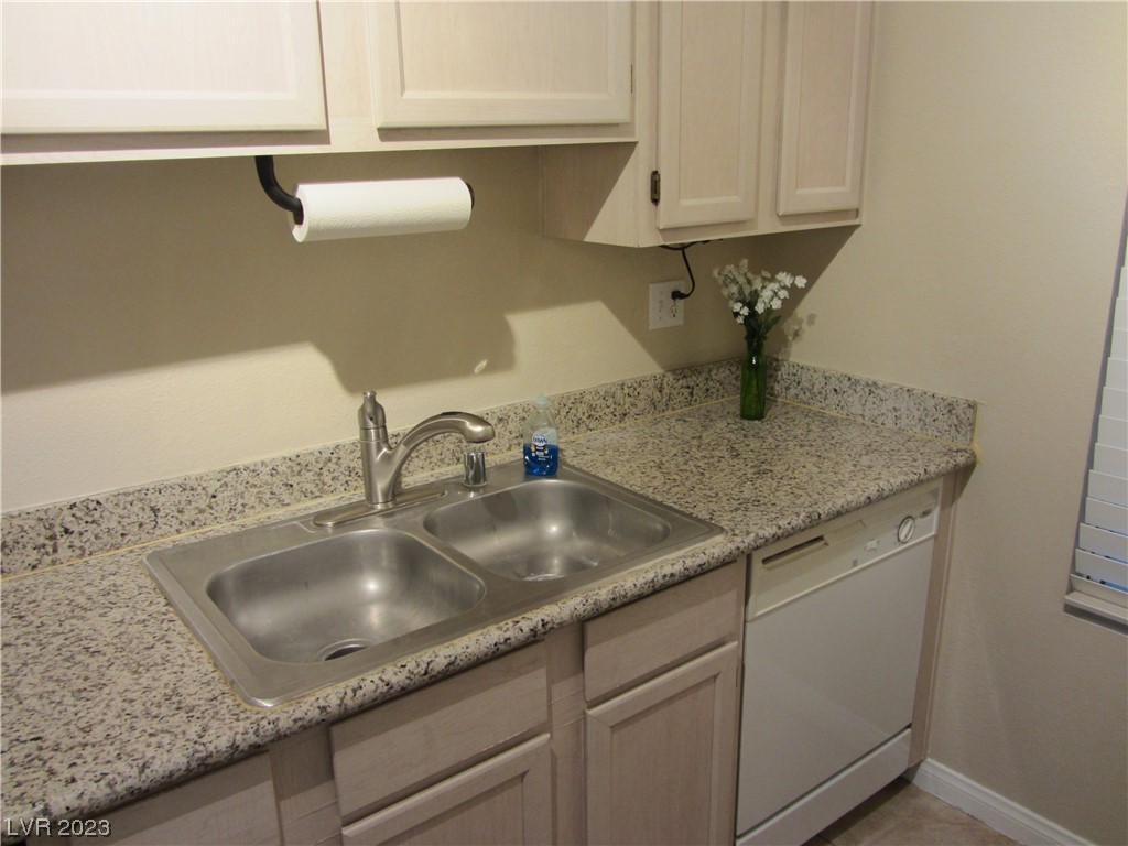 231 West Horizon Ridge Parkway, Unit 2116 Henderson, NV 89012 - Photo 10 of 39