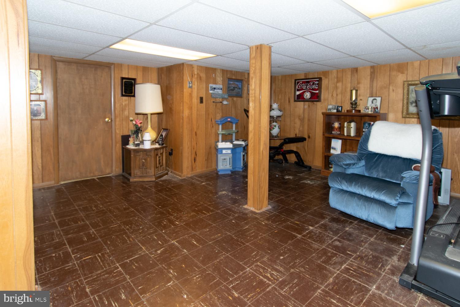 19321 Frederick Road Germantown, MD 20876 - Photo 18 of 25 Finished basement