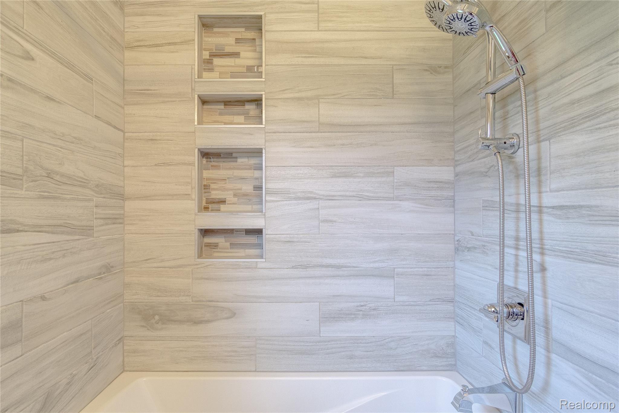 11014 North Clio Road Clio, MI 48420 - Photo 15 of 22 Interiors (29 of 37).jpg