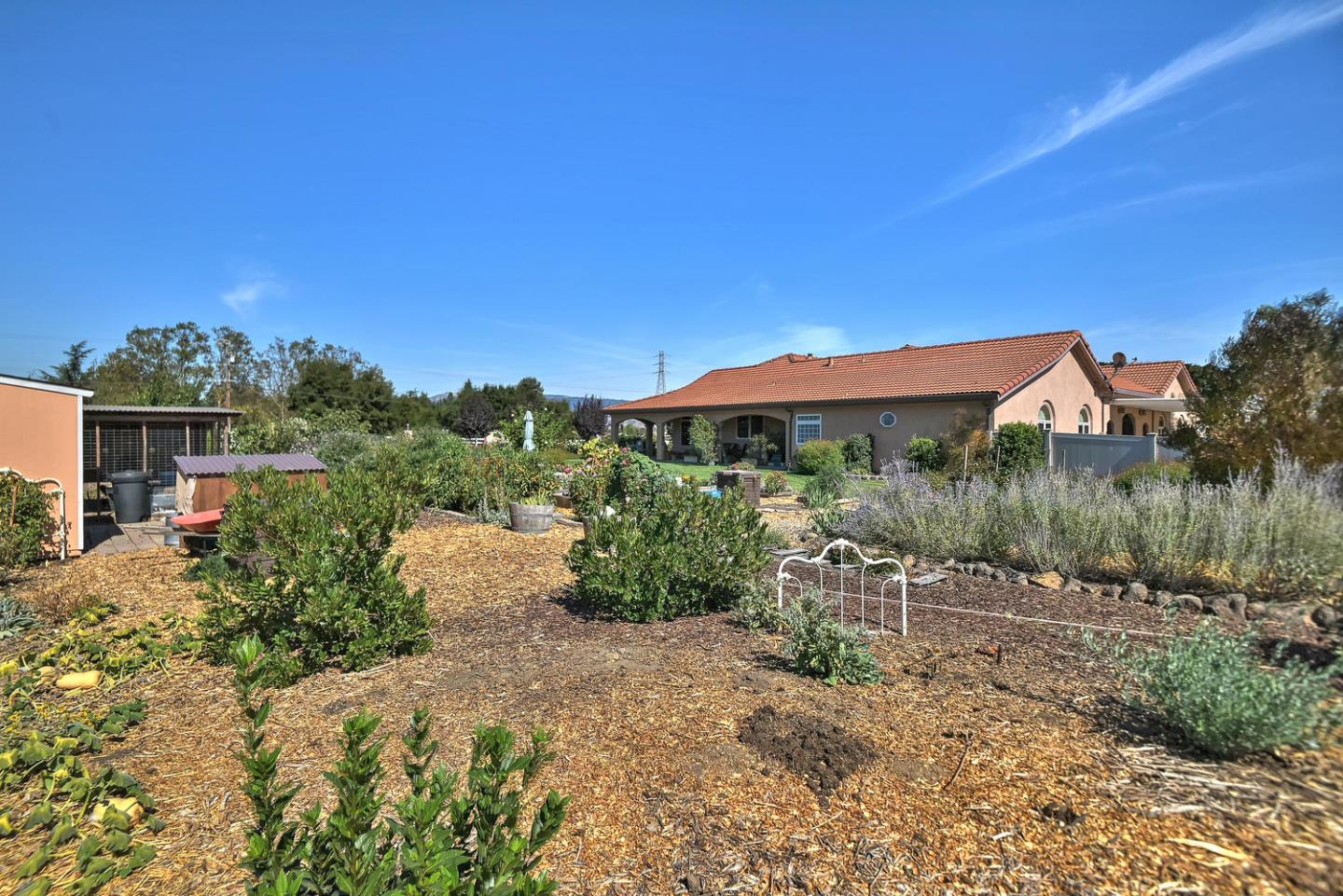 1120 Day Road Gilroy, CA 95020 - Photo 11 of 40