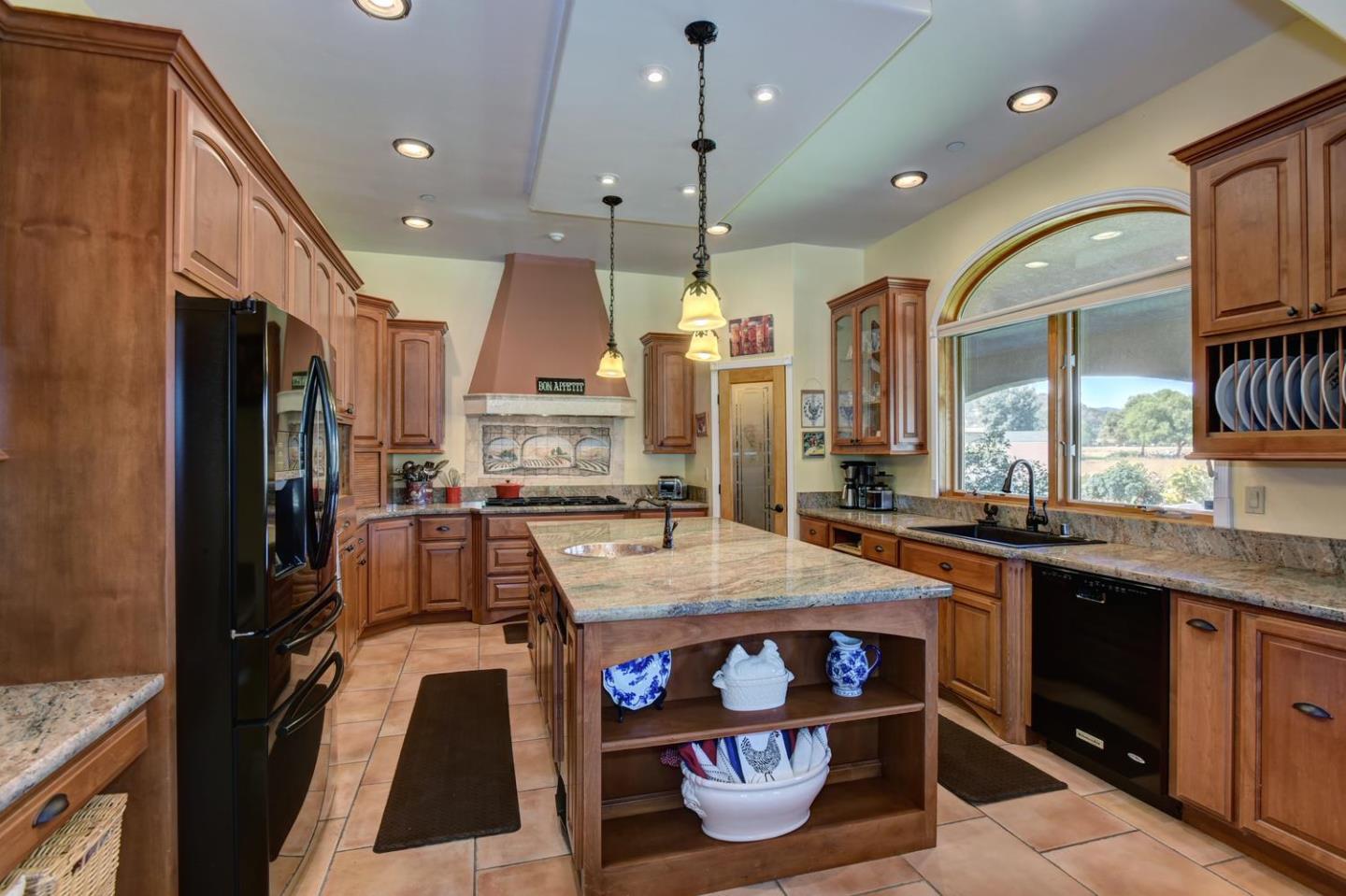 1120 Day Road Gilroy, CA 95020 - Photo 21 of 40