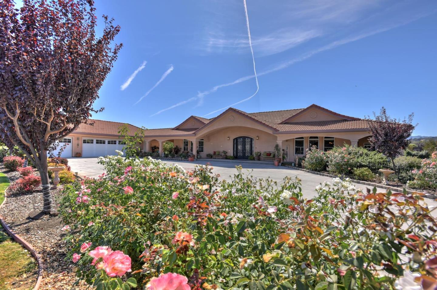 1120 Day Road Gilroy, CA 95020 - Photo 5 of 40