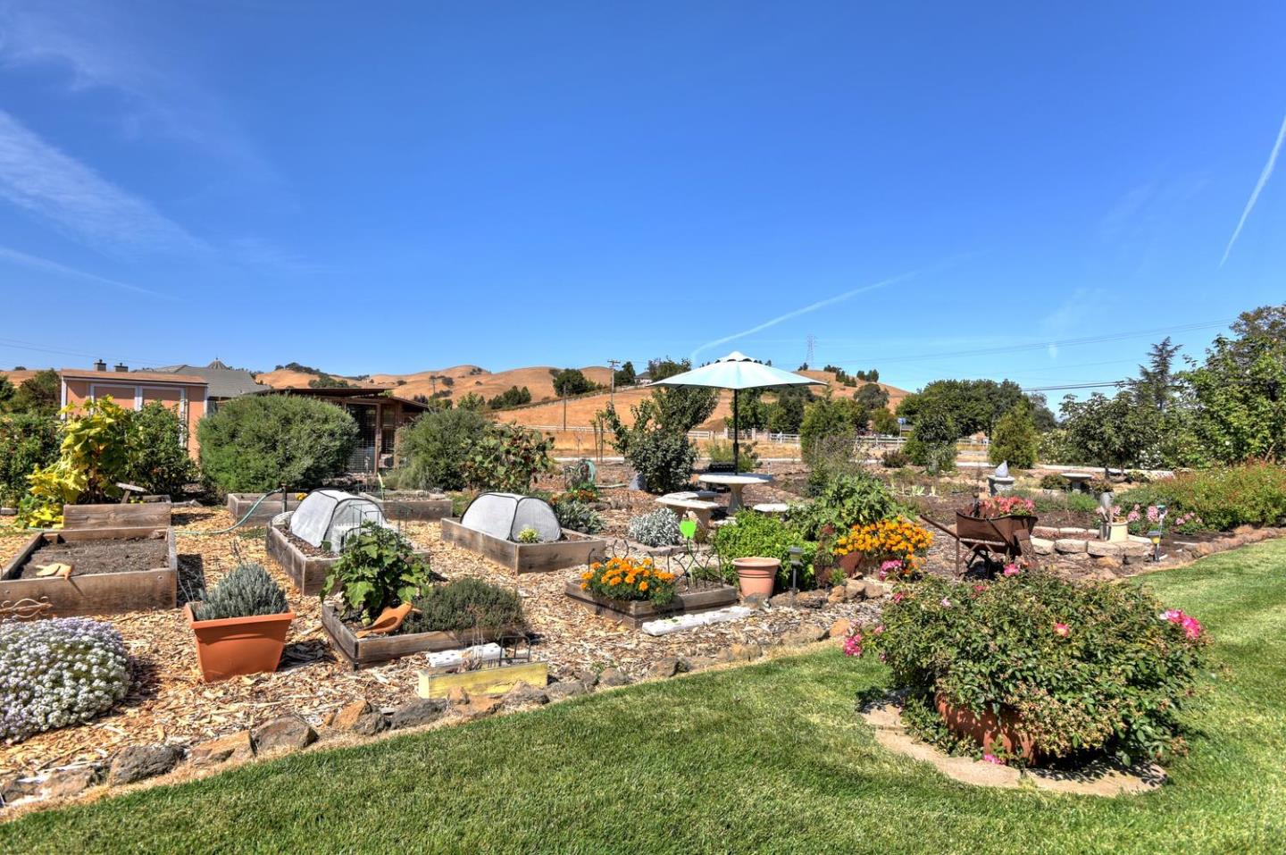 1120 Day Road Gilroy, CA 95020 - Photo 10 of 40
