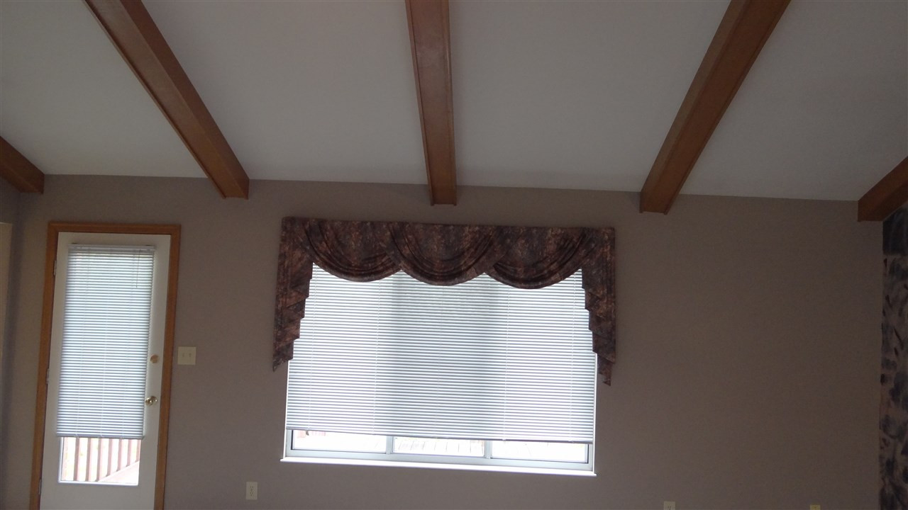 2044 Amsterdam Road Crescent Springs, KY 41017 - Photo 4 of 19