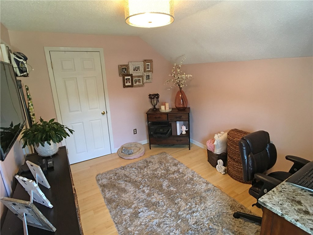 84 Fish Road Tiverton, RI 02878 - Photo 33 of 37