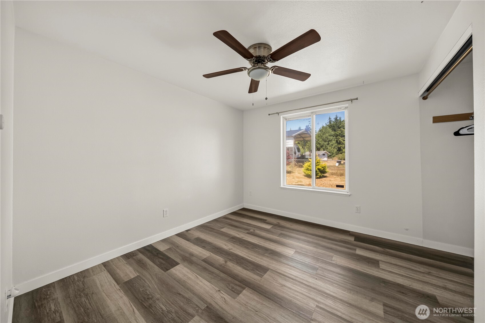 9200 Applegate Loop Southwest Rochester, WA 98579 - Photo 12 of 40