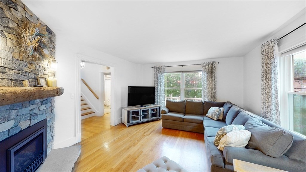 271 River Road, Unit 271 Winthrop, MA 02152 - Photo 3 of 19