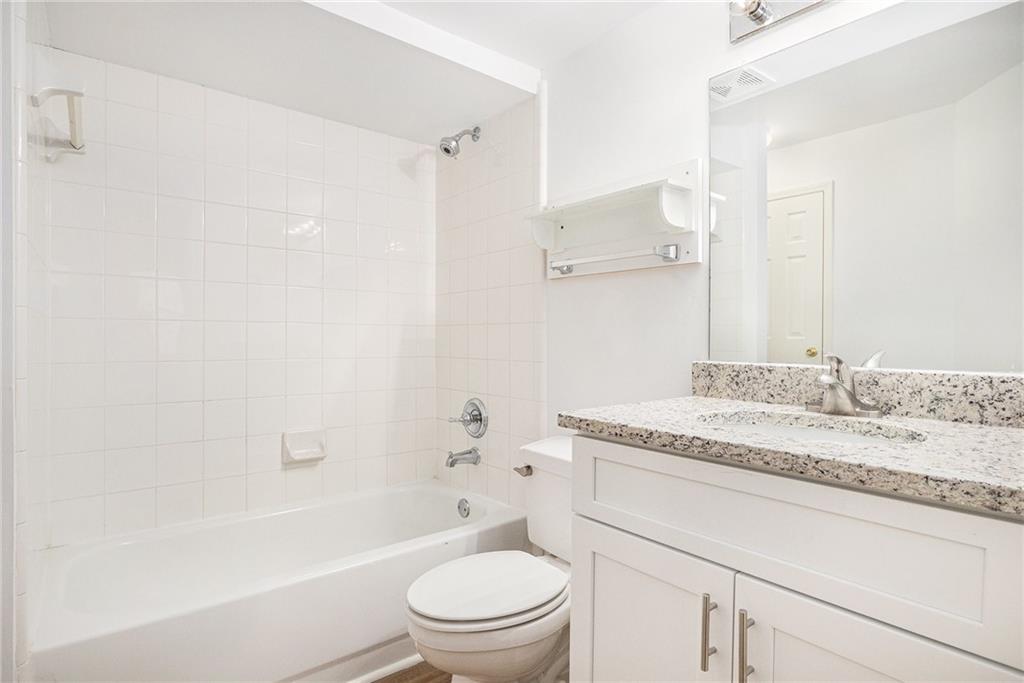 200 Ridge Bluff Lane Suwanee, GA 30024 - Photo 30 of 41