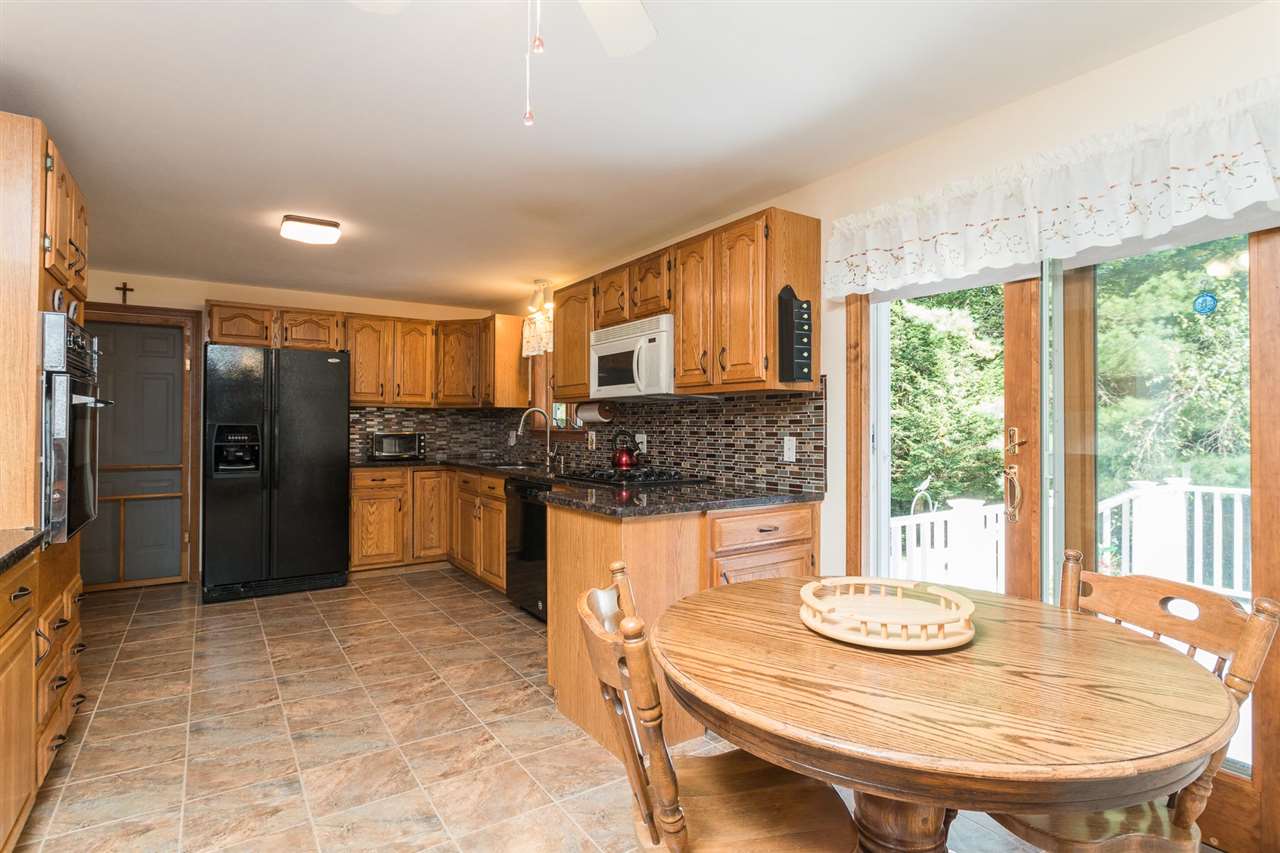 79 McCrillis Road Nottingham, NH 03290 - Photo 4 of 38