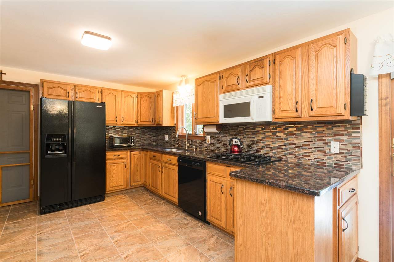 79 McCrillis Road Nottingham, NH 03290 - Photo 6 of 38