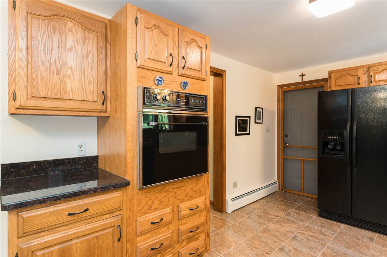 79 McCrillis Road Nottingham, NH 03290 - Photo 7 of 38